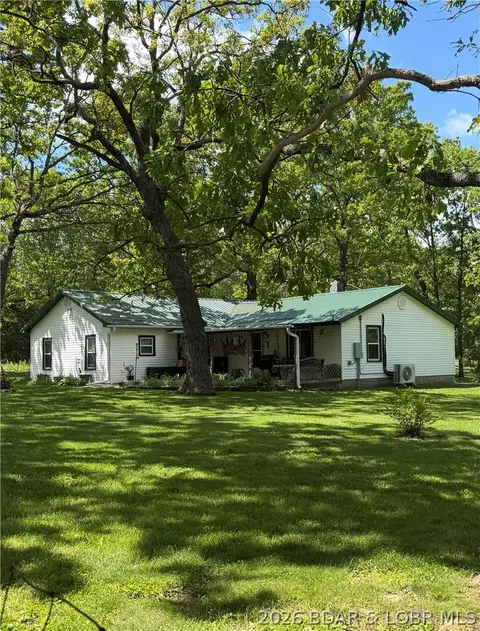 15887 County Rd 18, Quincy, MO 65735