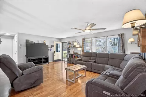 186 N High St, Camdenton, MO 65020