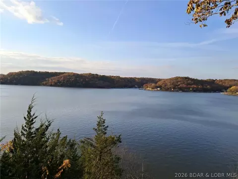 3955 Woodson Pt, Stover, MO 65078