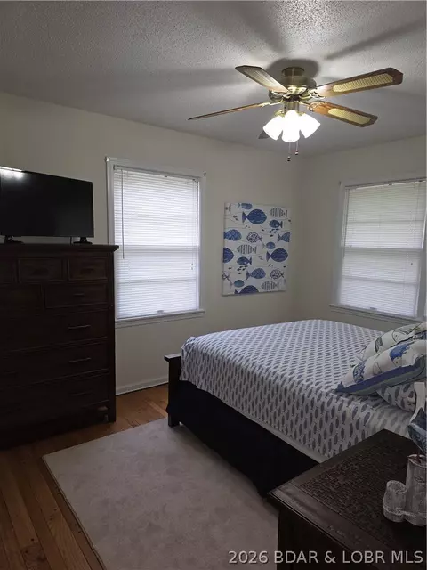 Bedroom - 336 Boot Cir, Camdenton, MO 65020 photo 6 of 13