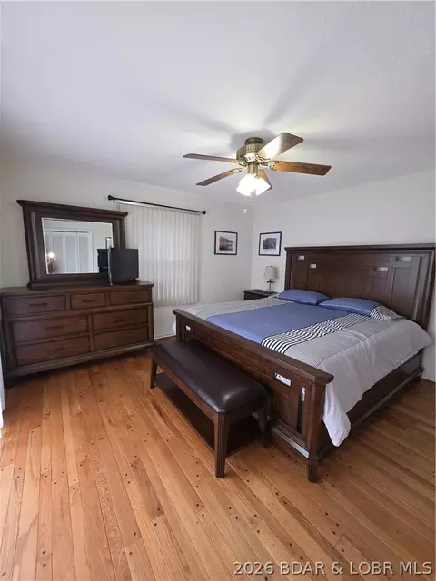 Bedroom - 336 Boot Cir, Camdenton, MO 65020 photo 2 of 13