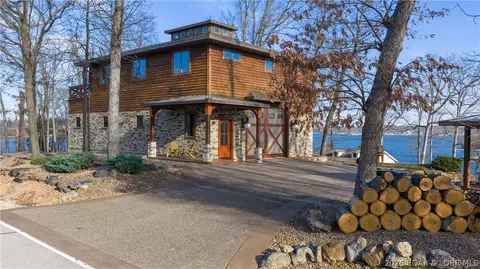 287 Sunset Rd, Lake Ozark, MO 65049