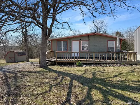 29703 Bobcat Dr, Warsaw, MO 65355