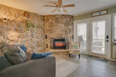 91 Wheelhouse Cir #14, Lake Ozark, MO 65049