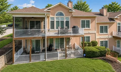 95 Via Lauren Dr, Sunrise Beach, MO 65079