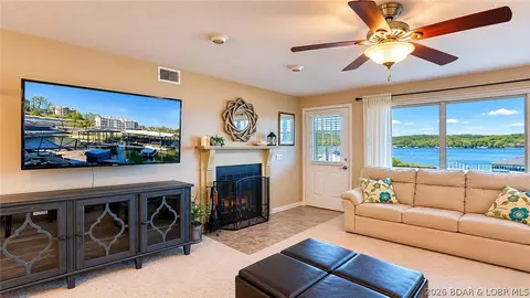 6005 Baydy Peak Rd #305, Osage Beach, MO 65065