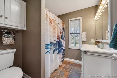 Bath - 264 Hwy D, Kaiser, MO 65047 photo 1 of 2