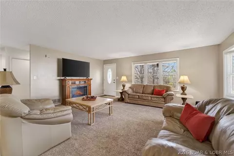 Living - 264 Hwy D, Kaiser, MO 65047 photo 1 of 2
