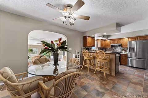 Dining - 264 Hwy D, Kaiser, MO 65047 photo 1 of 2
