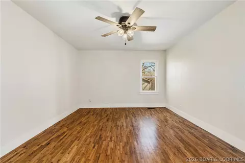 Bedroom - 1598 Long Ln, Eldon, MO 65026 photo 1 of 4