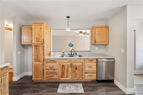 Kitchen - 1598 Long Ln, Eldon, MO 65026 photo 2 of 3