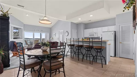 151 Upper Monarch Cove Dr #6B, Lake Ozark, MO 65049