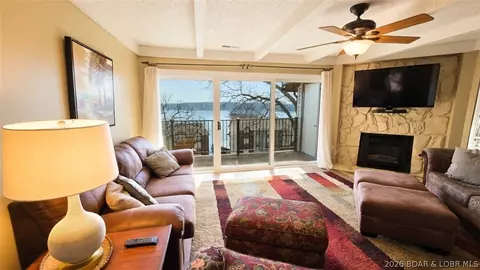 117 Waters Edge Ct #3A, Lake Ozark, MO 65049