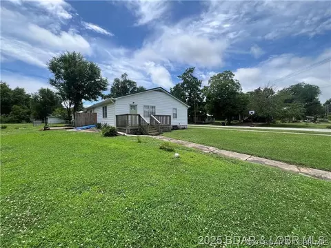 Other - 424 W Washington, Versailles, MO 65084 photo 2 of 4