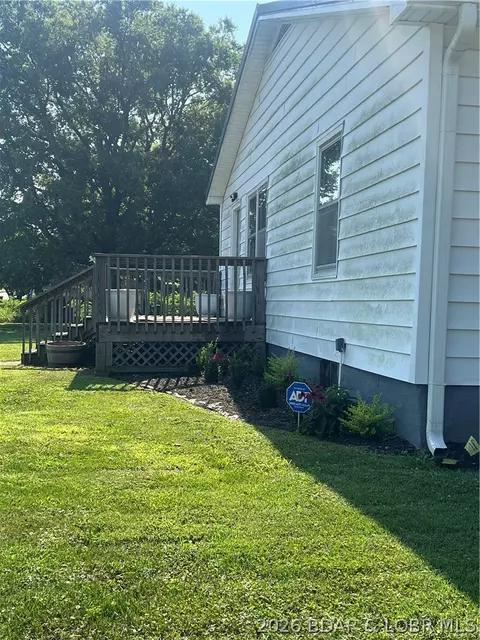 Exterior - 424 W Washington, Versailles, MO 65084 photo 23 of 27