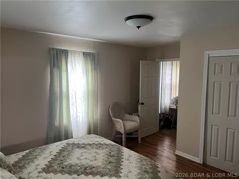 Bedroom - 424 W Washington, Versailles, MO 65084 photo 2 of 2