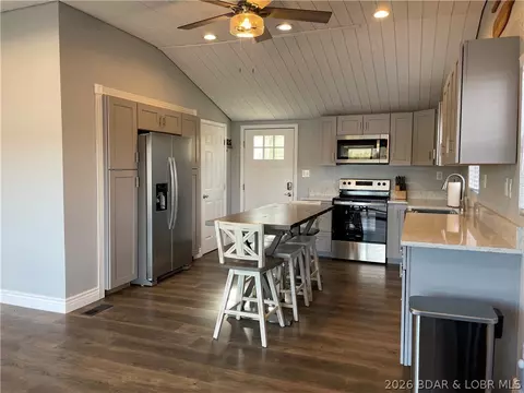 Kitchen - 1522 Duncan Dr, Edwards, MO 65326 photo 4 of 4