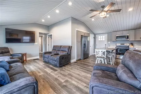 Living - 1522 Duncan Dr, Edwards, MO 65326 photo 1 of 4