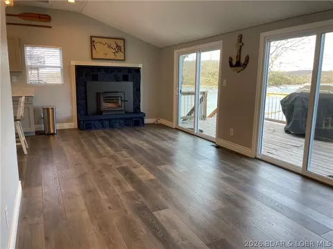 Living - 1522 Duncan Dr, Edwards, MO 65326 photo 3 of 4