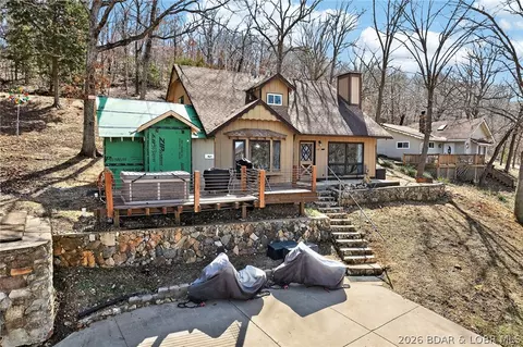 248 Curvy Rd, Camdenton, MO 65020