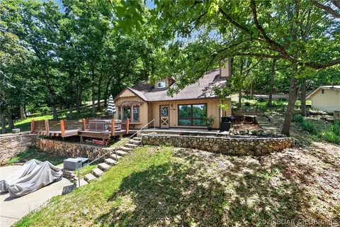 248 Curvy Rd, Camdenton, MO 65020