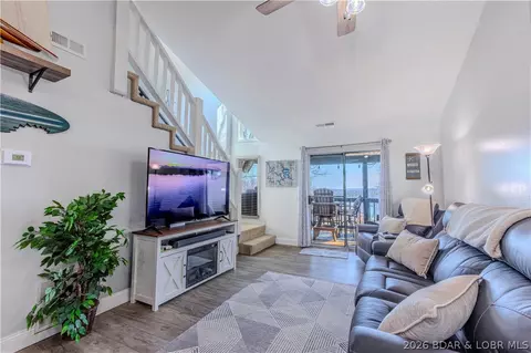 1436 Cherokee Dr #2B, Lake Ozark, MO 65049