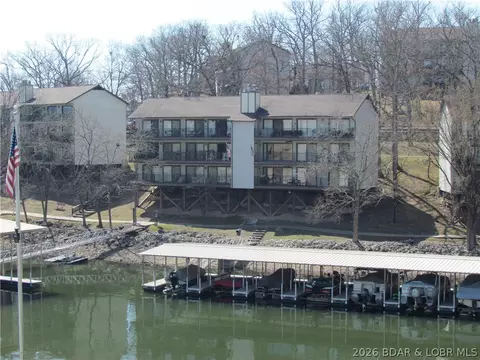 87 Circle Edge Dr #3B, Lake Ozark, MO 65049