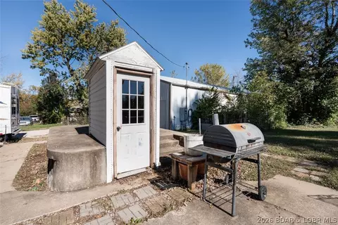 Exterior - 406 S Godfrey St, Eldon, MO 65026 photo 10 of 13