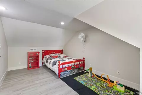 Bedroom - 406 S Godfrey St, Eldon, MO 65026 photo 11 of 12