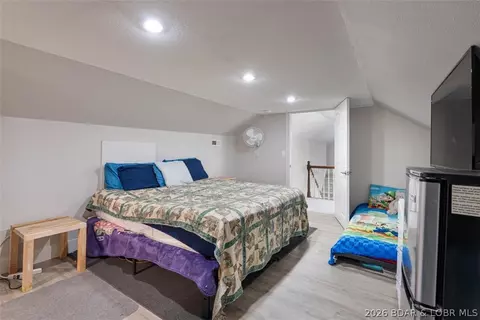Bedroom - 406 S Godfrey St, Eldon, MO 65026 photo 7 of 12