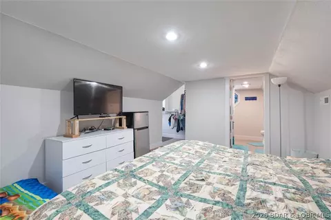 Bedroom - 406 S Godfrey St, Eldon, MO 65026 photo 8 of 12