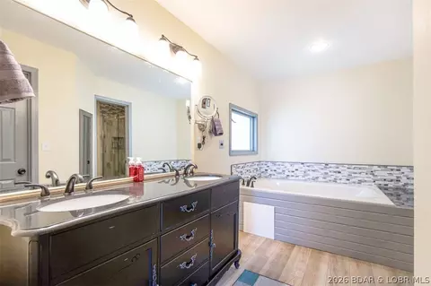 Bath - 472 Jupiter Rd, Camdenton, MO 65020 photo 1 of 9