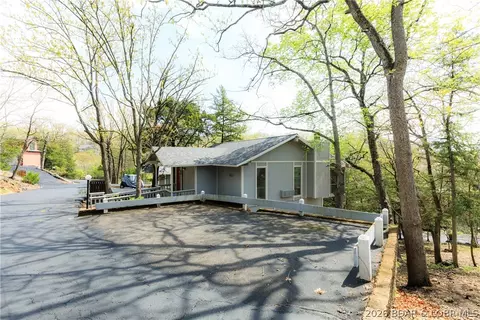 250 Hopetown Dr, Osage Beach, MO 65065