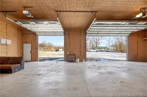 31962 Georgia Rd, Gravois Mills, MO 65037
