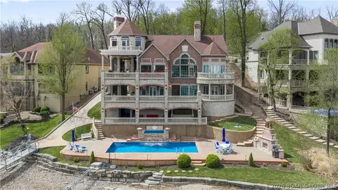 369 Lake Dr, Sunrise Beach, MO 65079