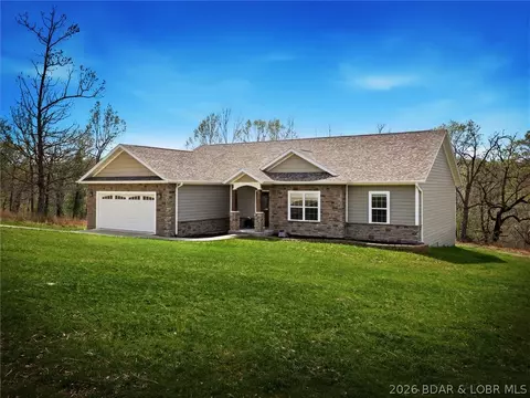 19 Lancelot Ct, Camdenton, MO 65020