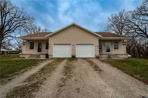 301 10 St, Crocker, MO 65452