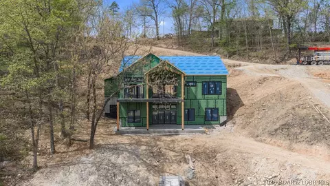 Exterior - 440 Pershing Dr, Camdenton, MO 65020 photo 10 of 16