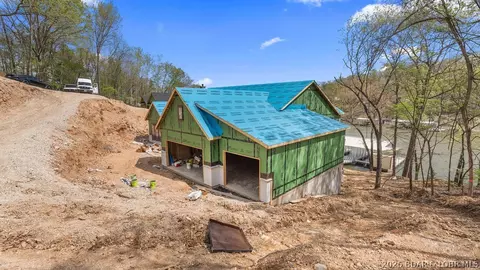 Exterior - 440 Pershing Dr, Camdenton, MO 65020 photo 9 of 16