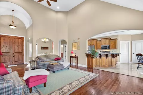 132 Antler Pt, Linn Creek, MO 65052