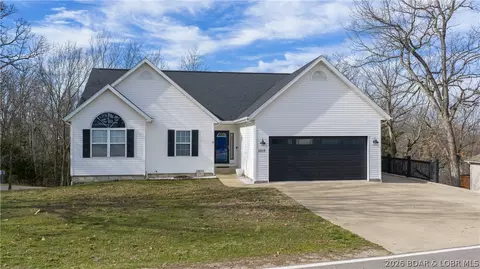 1115 Explorer Ct, Osage Beach, MO 65065
