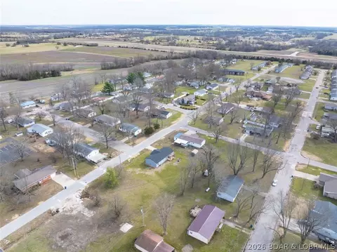 View/Area - 208 E Jemphrey St, Eldon, MO 65026 photo 8 of 10