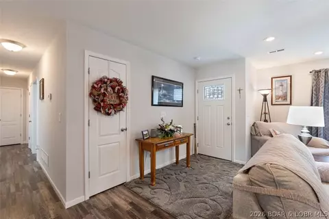 Entry Way - 208 E Jemphrey St, Eldon, MO 65026 photo 1 of 7