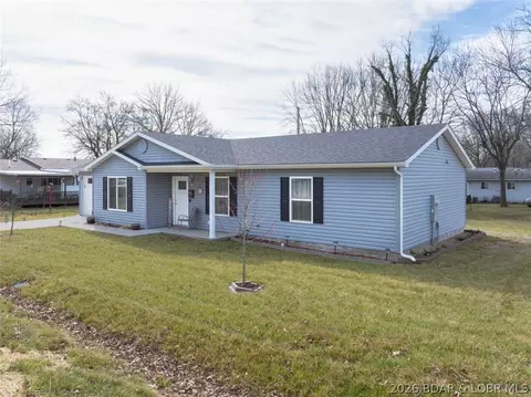Exterior - 208 E Jemphrey St, Eldon, MO 65026 photo 5 of 7