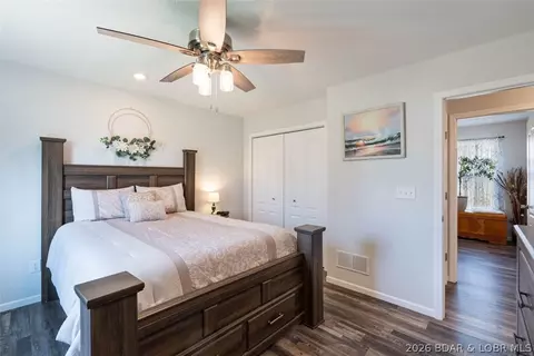 Bedroom - 208 E Jemphrey St, Eldon, MO 65026 photo 3 of 5