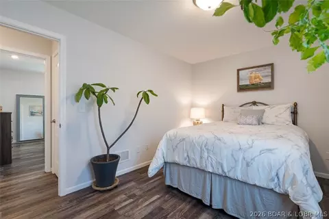 Bedroom - 208 E Jemphrey St, Eldon, MO 65026 photo 2 of 5