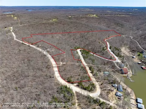 Central Ozarks Road, Edwards, MO 65326