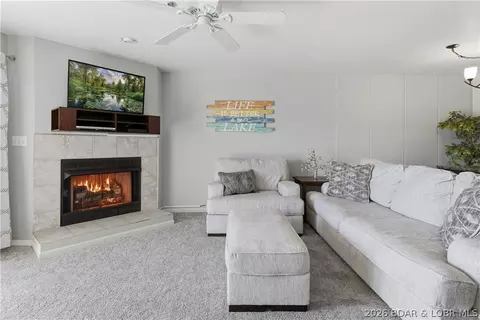 4800 Eagleview Dr #223, Osage Beach, MO 65065