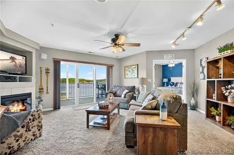 1359 Seascape Ln #203, Osage Beach, MO 65065