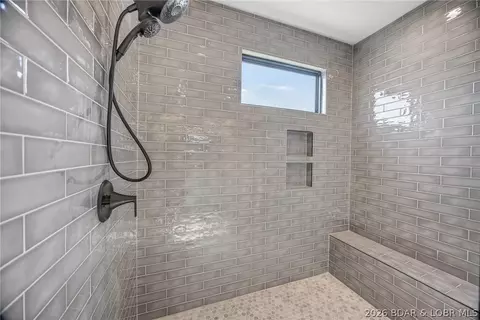 Bath - 573 Arrowridge Ln, Roach, MO 65787 photo 3 of 5